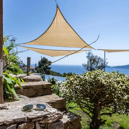 Dufour 2 Lusso, Piscina E Vista Da Sogno