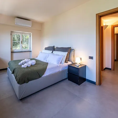 Dufour 2 Lusso, Piscina E Vista Da Sogno