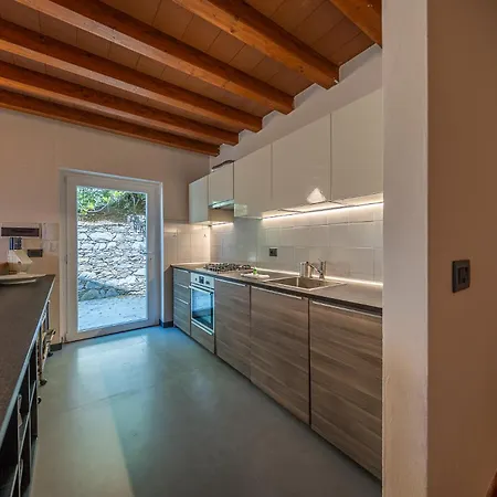 Dufour 2 Lusso, Piscina E Vista Da Sogno *